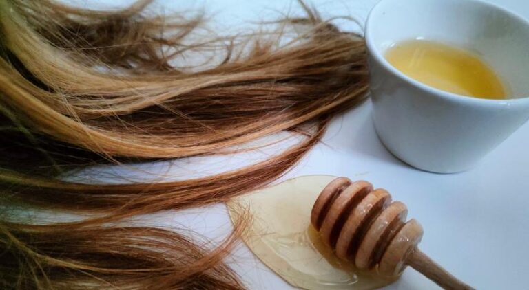 Naturalne sposoby na rozjaśnienie blond włosów bez farbowania