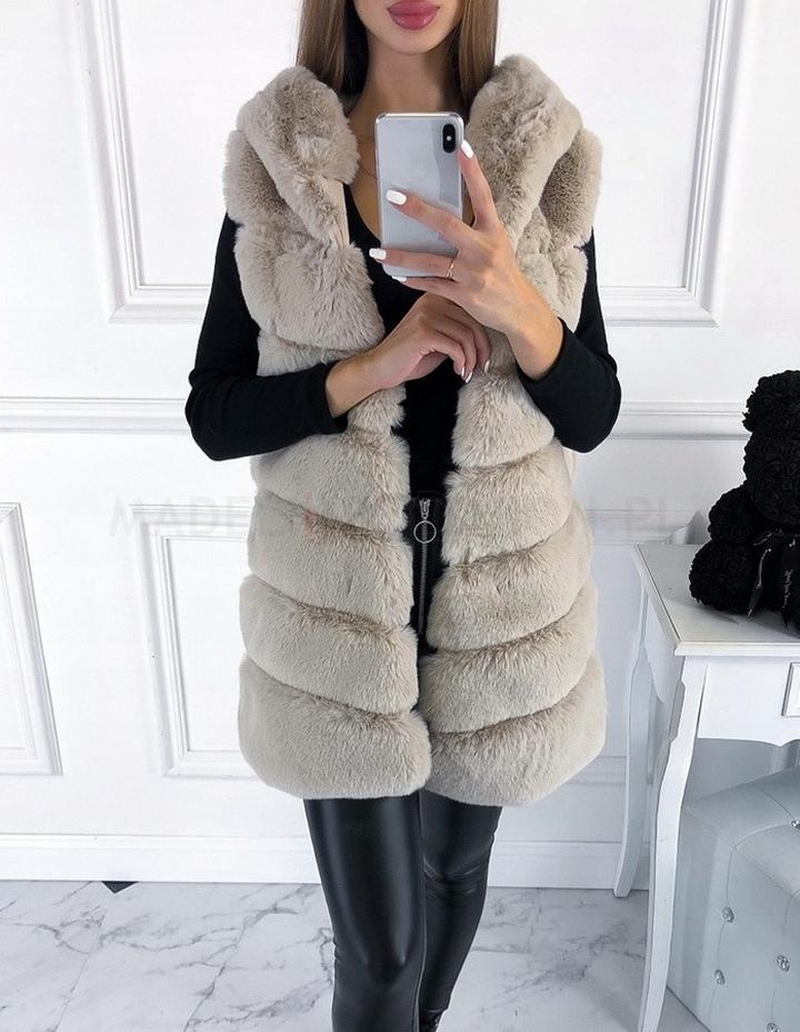 Stylowa kamizelka z futerka – krok po kroku do eleganckiego outfitu