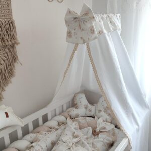 Sny w kolorowej tkaninie: jak uszyć piękny baldachim do łóżeczka dziecięcego