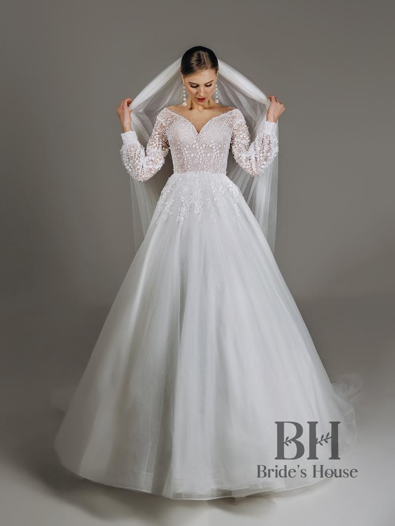 Twój wymarzony dzień: jak samodzielnie uszyć suknię ślubną krok po kroku