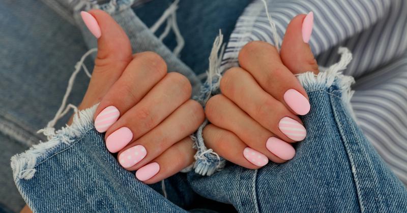 Trwałość manicure hybrydowego