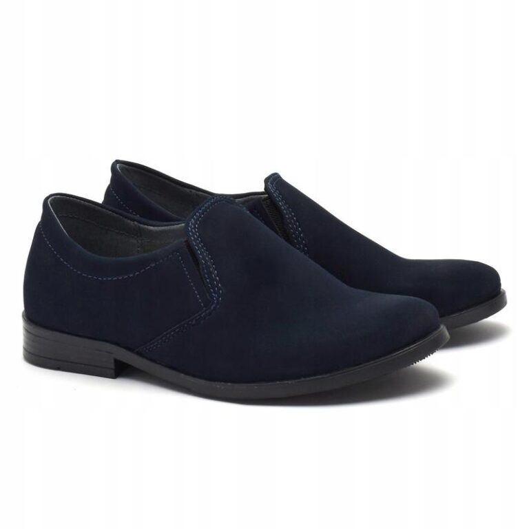 Eleganckie buty do garnituru dla dziecka – jak wybrać idealny model?