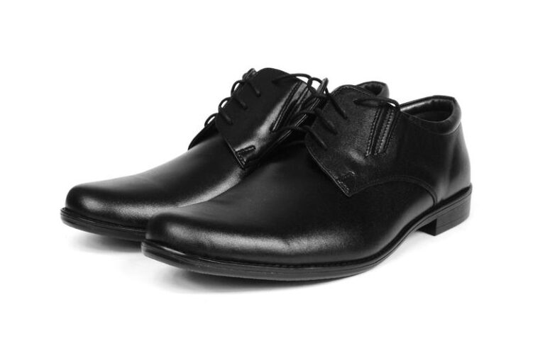 Idealne buty wizytowe – na co zwrócić uwagę przy wyborze?