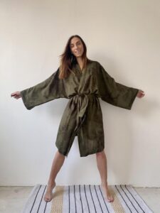 Stylowy poradnik: jak uszyć szlafrok kimono krok po kroku