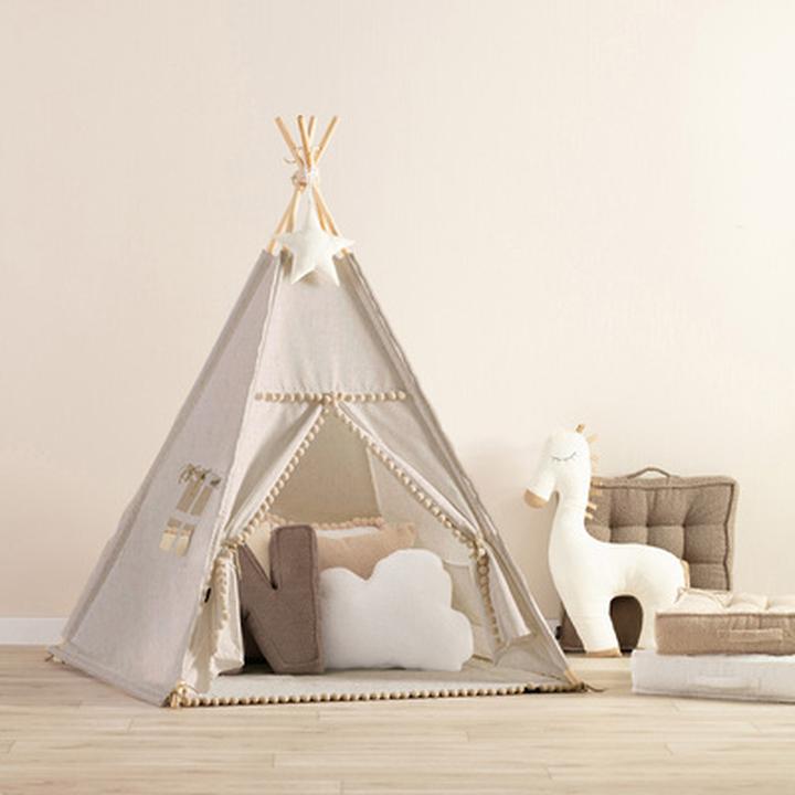 Materiały i dekoracje tipi