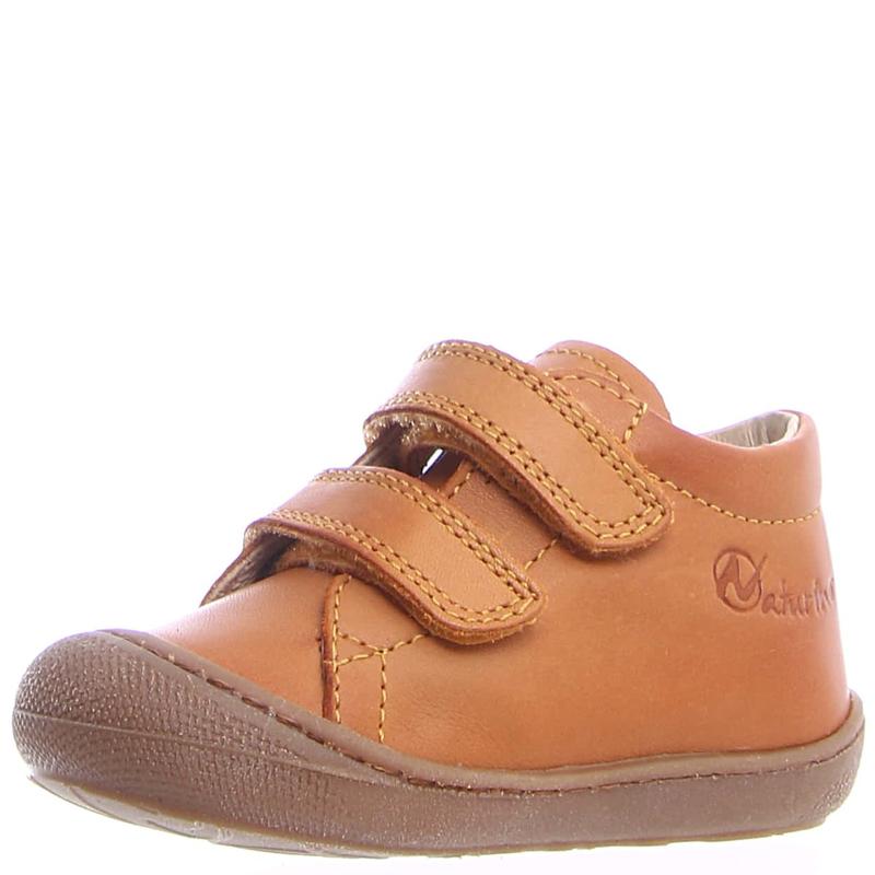 Obuwie dziecięce na różne pory roku