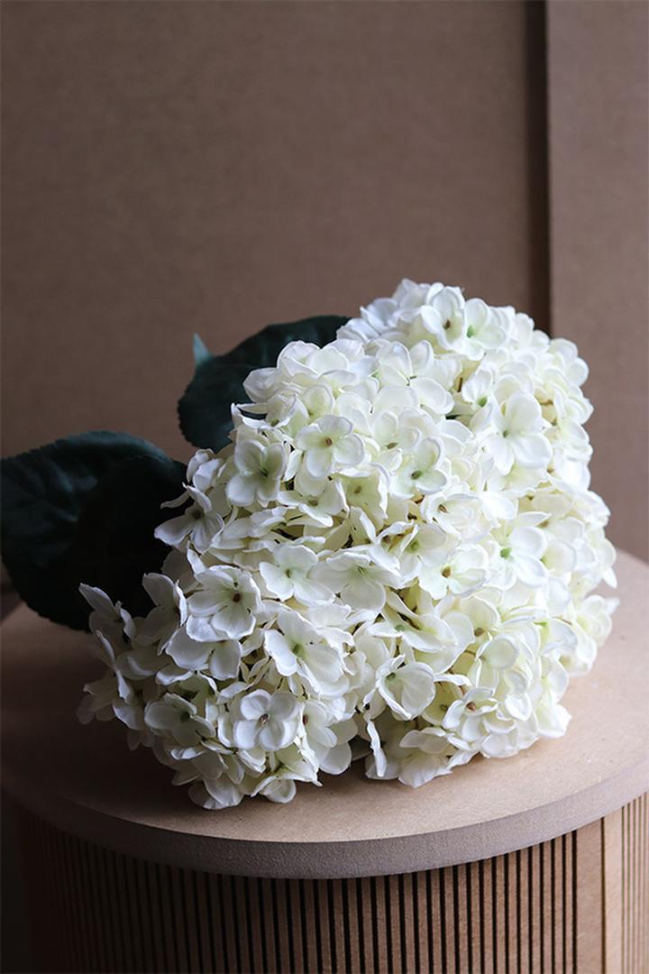 Sezonowe inspiracje bukietów do ecru