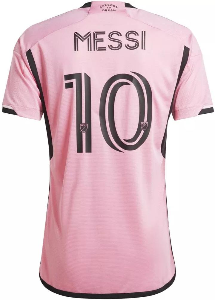 Styl i design butów Messiego